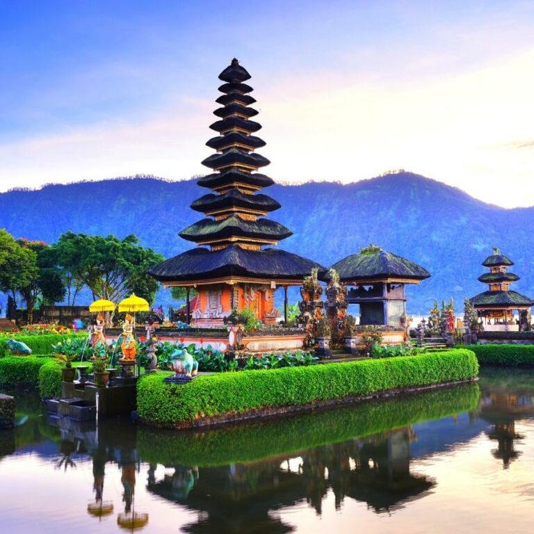 รายการ 103+ ภาพพื้นหลัง ปูราอูลุนดานูบราตัน สวยมาก