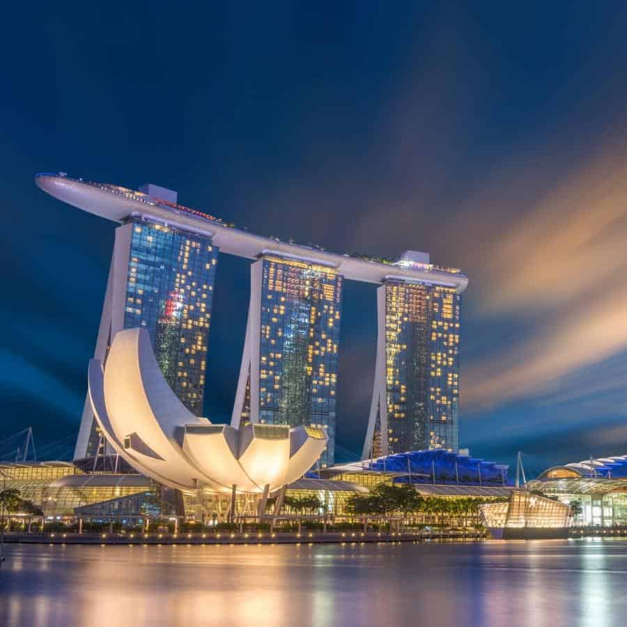 ภาพ : Marina Bay Sands ชีวิตแห่งความหรูหราทันสมัยของสิงคโปร์