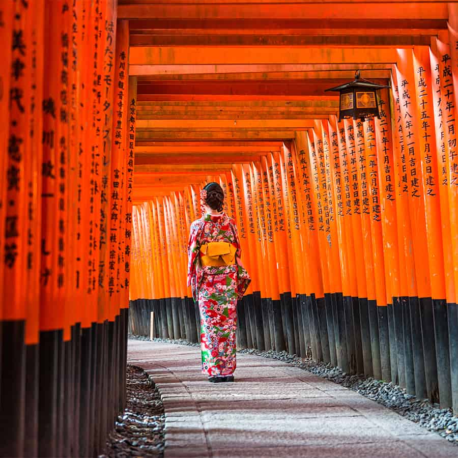 ภาพ : ศาลเจ้าฟูชิมิอินาริ (Fushimi Inari Shrine or Fushimi Inari Taisha) ,OSAKA